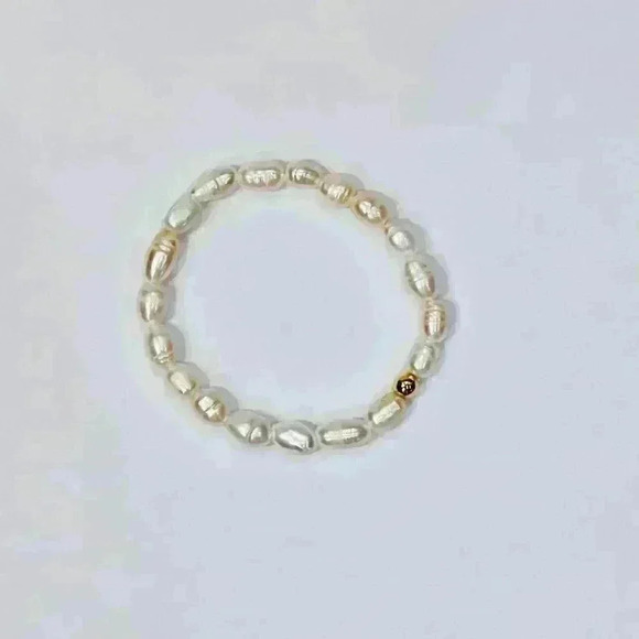 Rice Pearl Bracelet w/ 18K Gold Filled Accent Bead - Picture 1 of 2